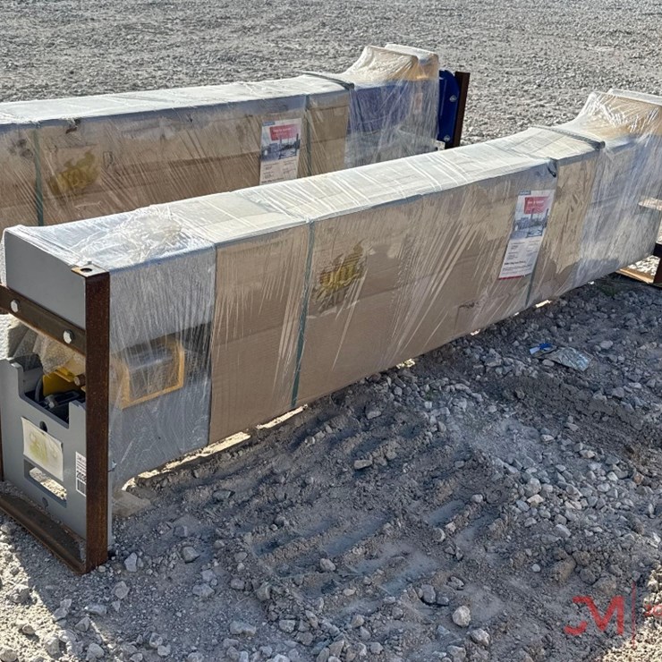 NEW UNUSED 2 POST CAR LIFT