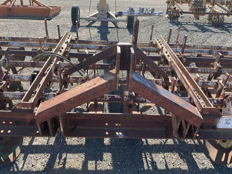 custom-3-pt-3-row-60"-cultivator-image-8