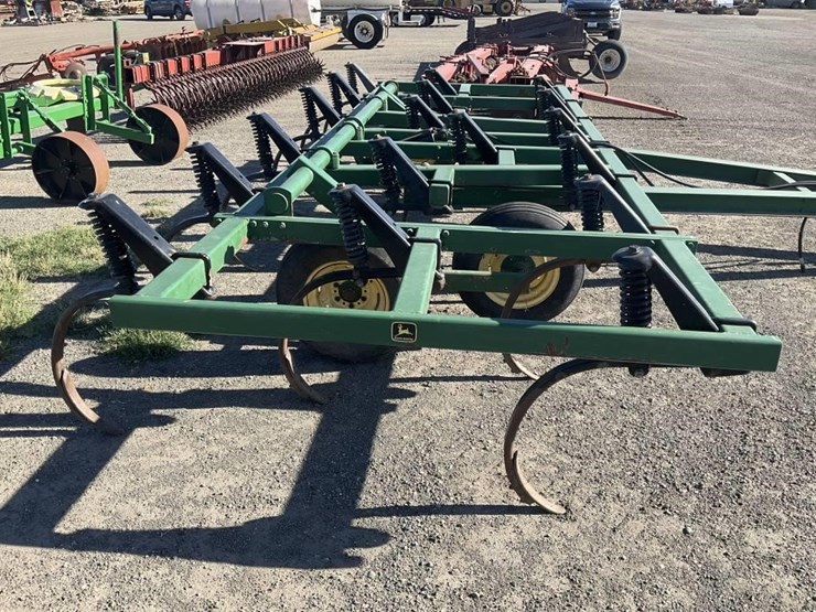 john-deere-1610-image-4