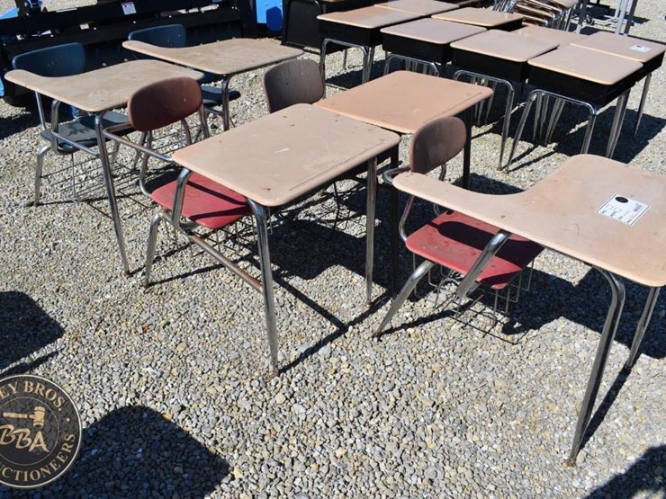 lot-of-school-desk-43932-image-3
