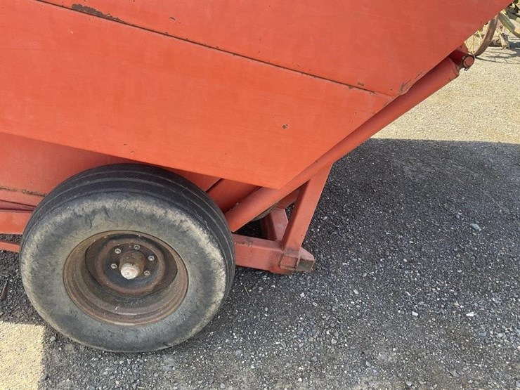 herbst-9'x8'-hyd.-end-dump-nut-cart-image-12