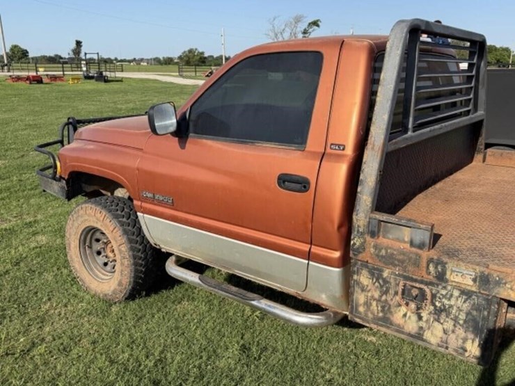 2001-dodge-ram-2500-image-8