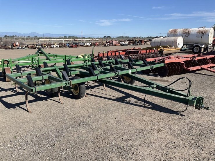 john-deere-1610-image-3