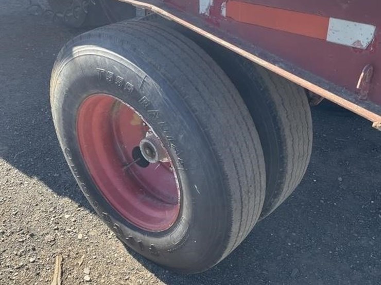 (dmv)-set-of-1970's-aluminum-hopper-trailers-image-18