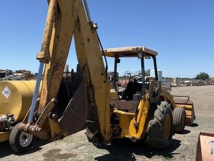 deere-710b-image-4