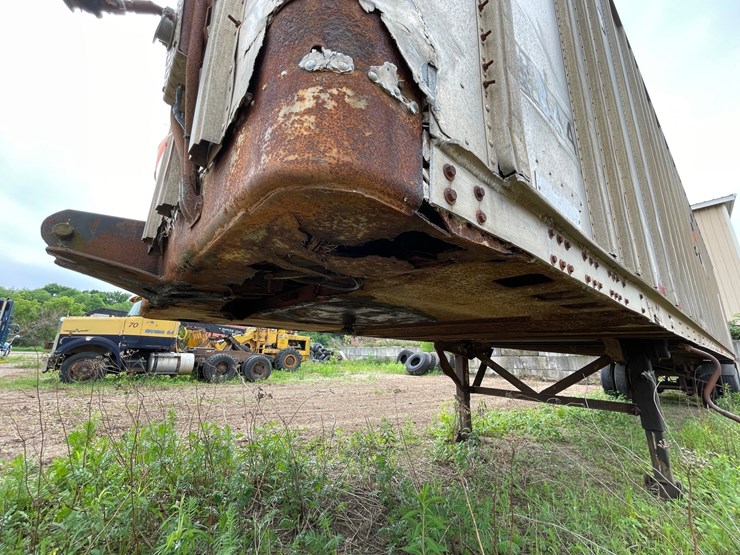 1977-fruehauf-trailer-image-16