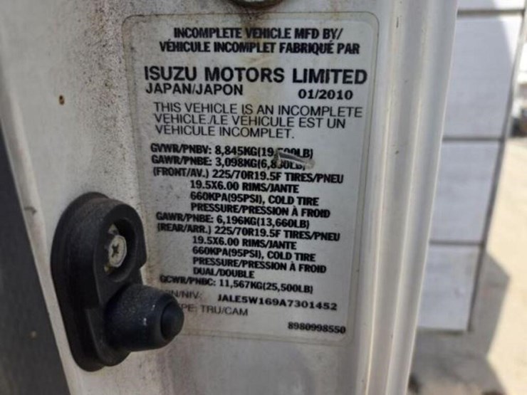 inoperable-2010-isuzu-flatbed-truck-jale5w169a7301-image-8