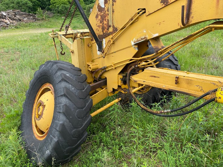 #1614-•-wabco-grader-image-16