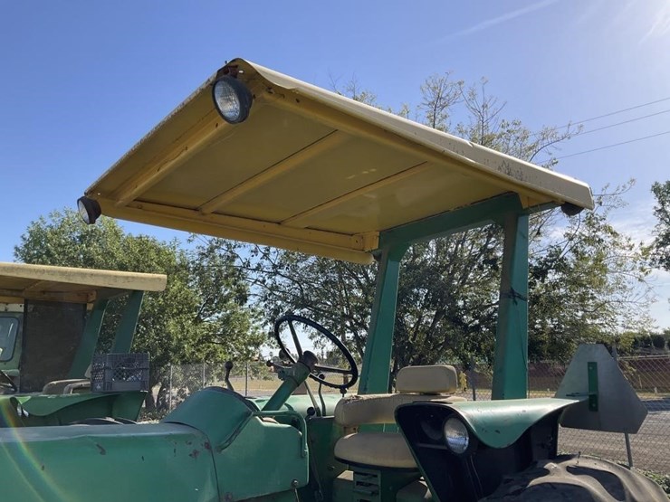 john-deere-4320-image-9