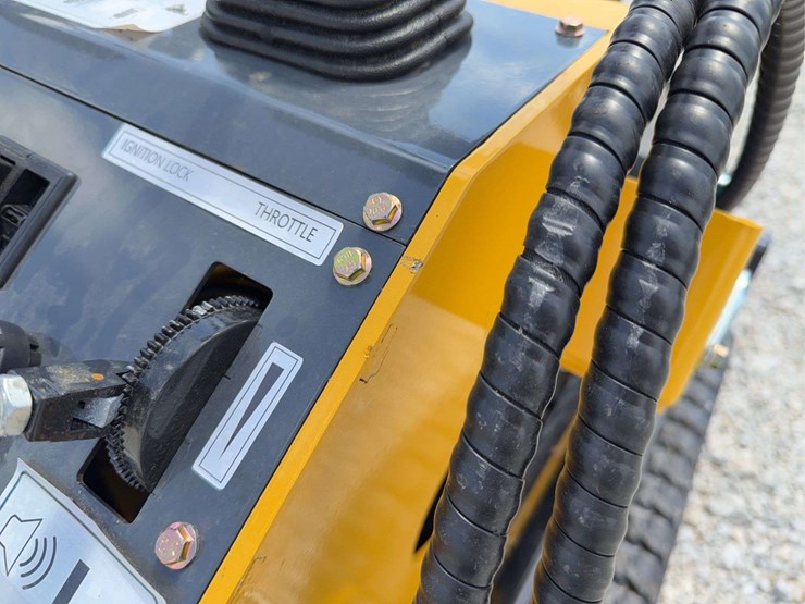 2026-sdlanch-ssl60-tracked-mini-skid-steer,-serial-number-hc3602601461-image-12