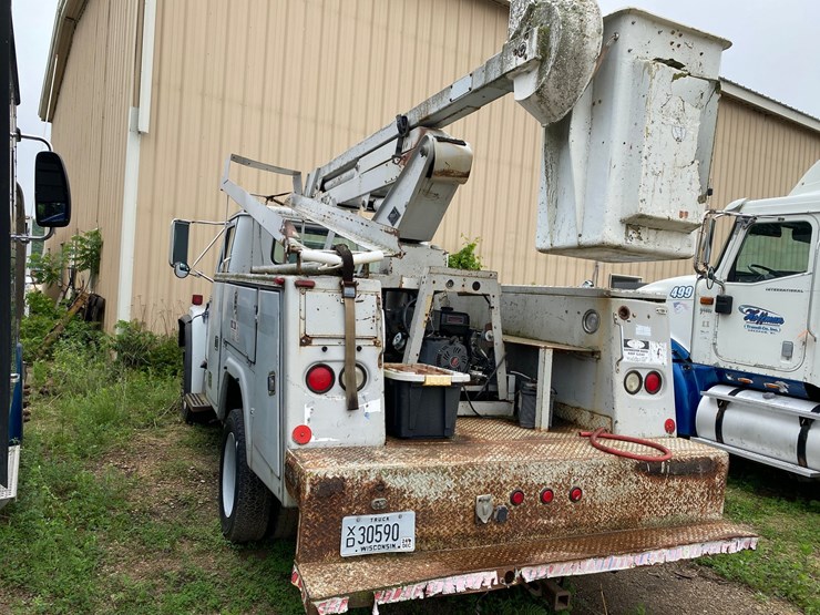 #1561-•-1988-international-boom-service-truck-image-4