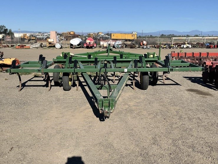 john-deere-1610-image-2