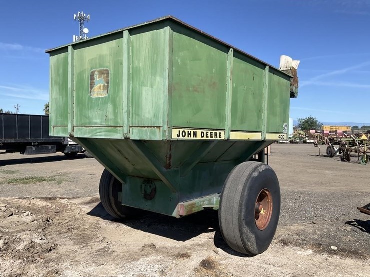 john-deere-400-image-5