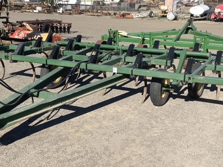 john-deere-1610-image-1