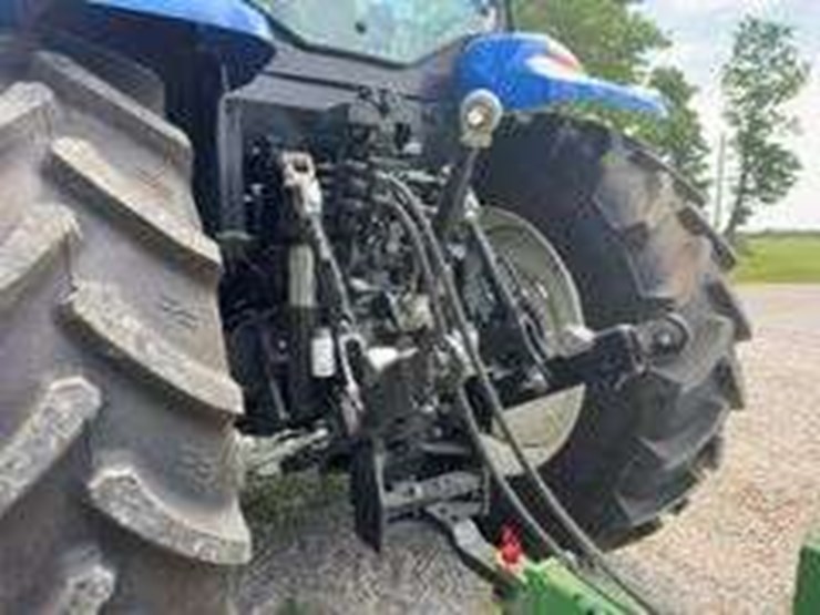 new-holland-t6.160-image-17