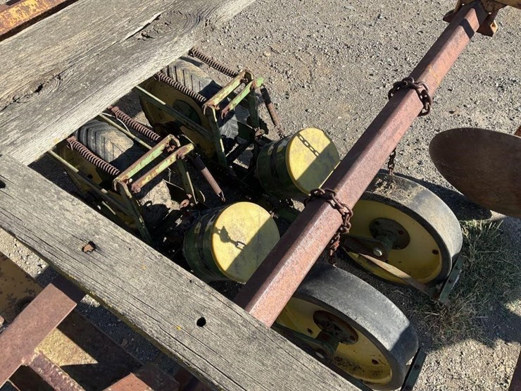 john-deere-31-image-11
