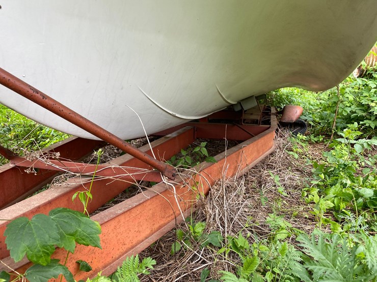 #1629-•-johnson-motors-fiberglass-boat-on-trailer-(no-title)-image-14