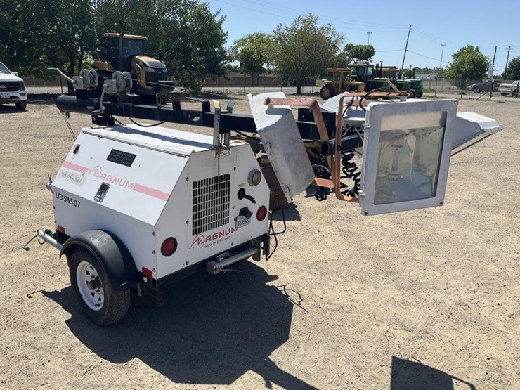 magnum-lt3-sws-07-portable-light-plant,-diesel-image-4