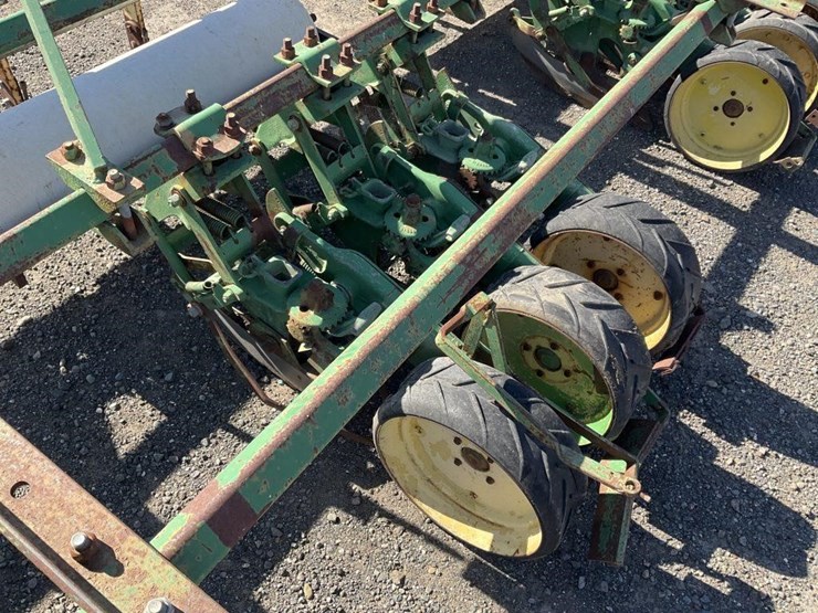 john-deere-71-image-12