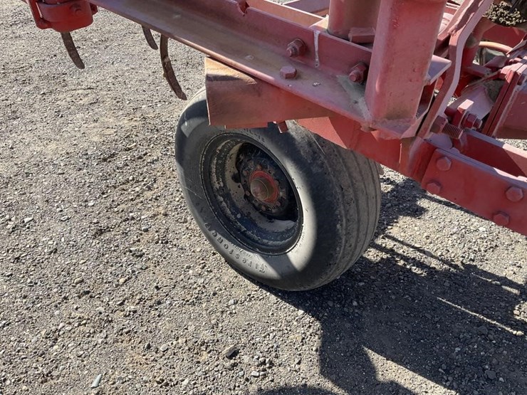 allis-chalmers-30'-fold-up-field-cultivator-image-15