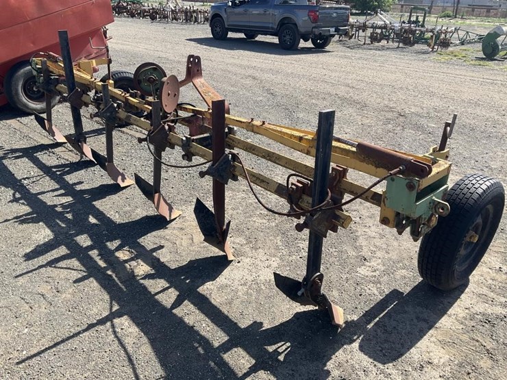 custom-3-pt-5-row-30"-furrow-bar-image-3