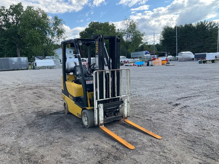 #1387-•-2013-yale-glc040sv-forklift-image-7