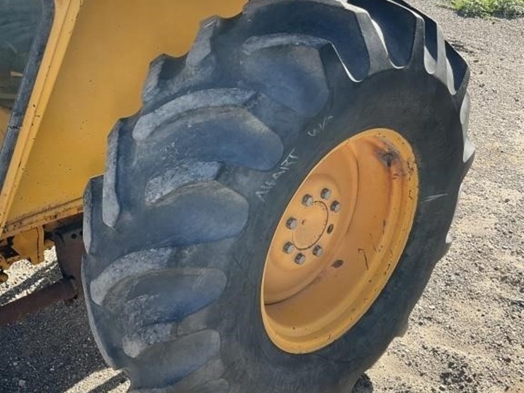john-deere-2355-image-17