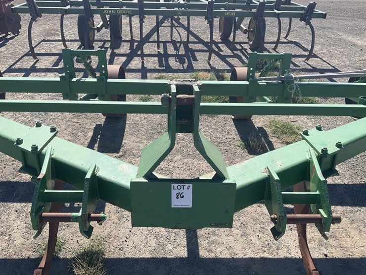 john-deere-60-image-8