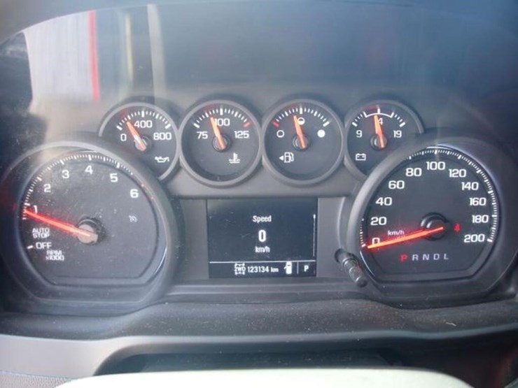 chevrolet-silverado-1500-image-11