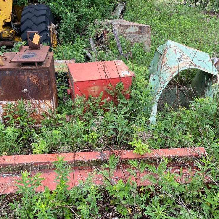 #1590 • (4) Metal Tanks and Scrap Iron
