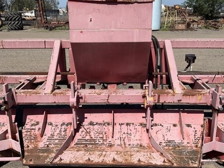 clampco-3-pt-3-row-80"-shaping-baiter-bar-image-10