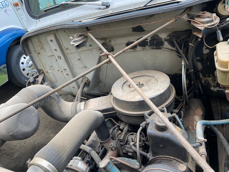 #1561-•-1988-international-boom-service-truck-image-28