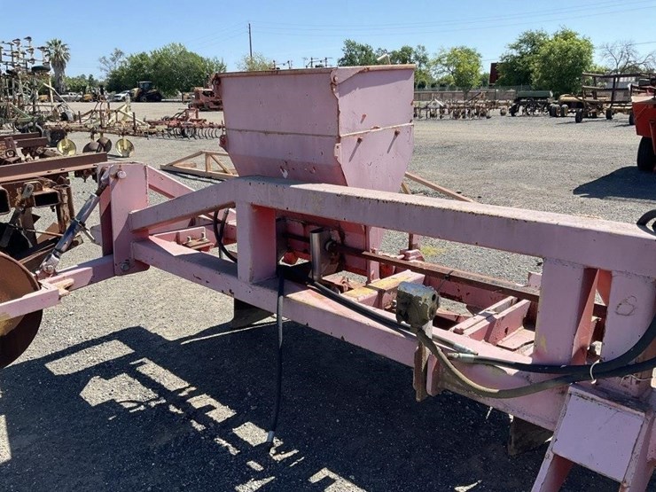 clampco-3-pt-3-row-80"-shaping-baiter-bar-image-7