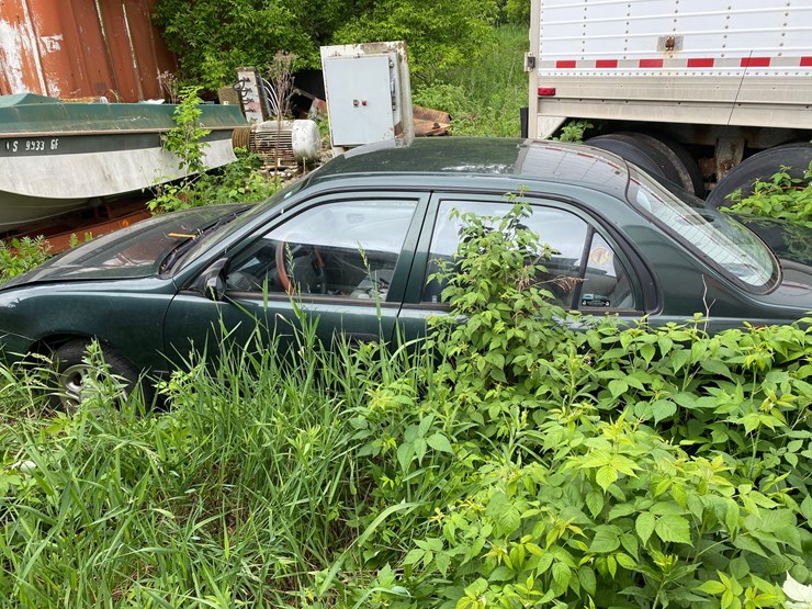 #1628-•-2001-chevy-geo-prizm-(no-title)-(for-parts-only)-image-3