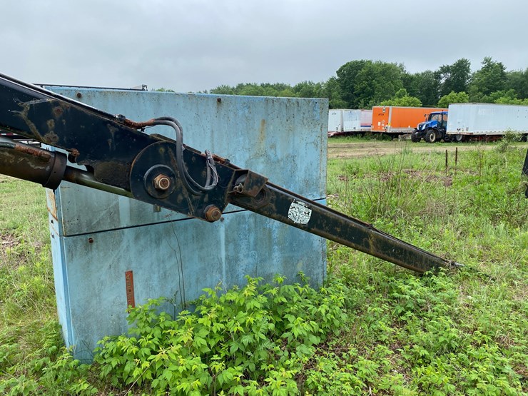 #1584-•-lemco-picker-arm-for-scrap-metal-or-parts-includes-a-toshiba-control-panel-image-4