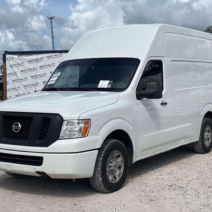 2017 Nissam NV2500HD Cargo Van