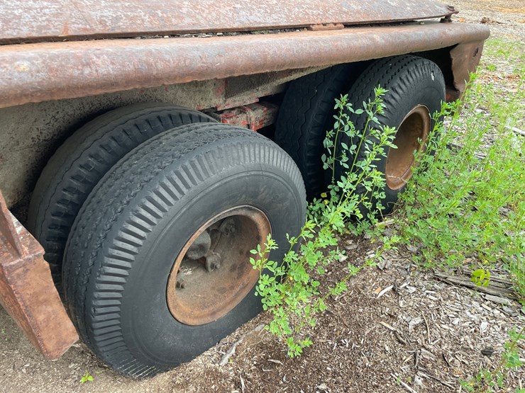 ford-9000-image-84