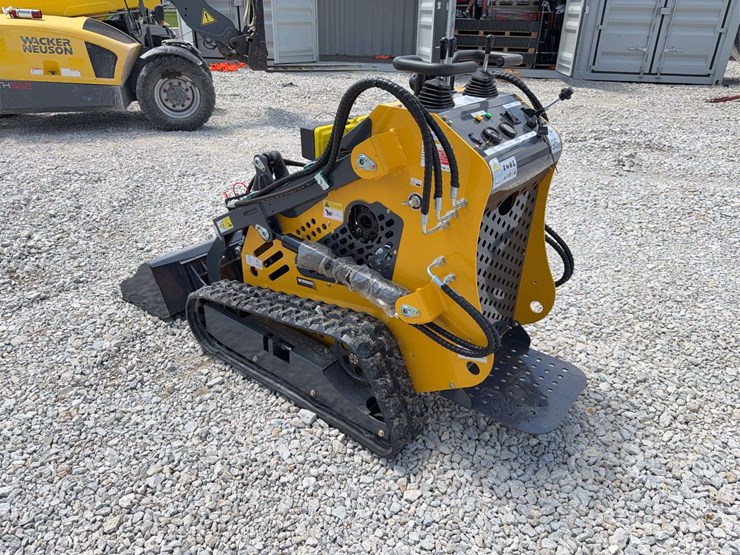 2026-sdlanch-ssl60-tracked-mini-skid-steer,-serial-number-hc3602601461-image-3