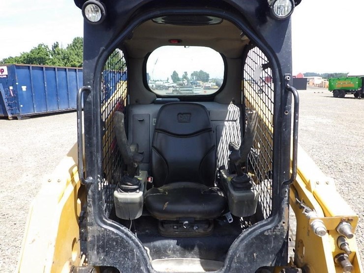 2018-caterpillar-239d-image-25