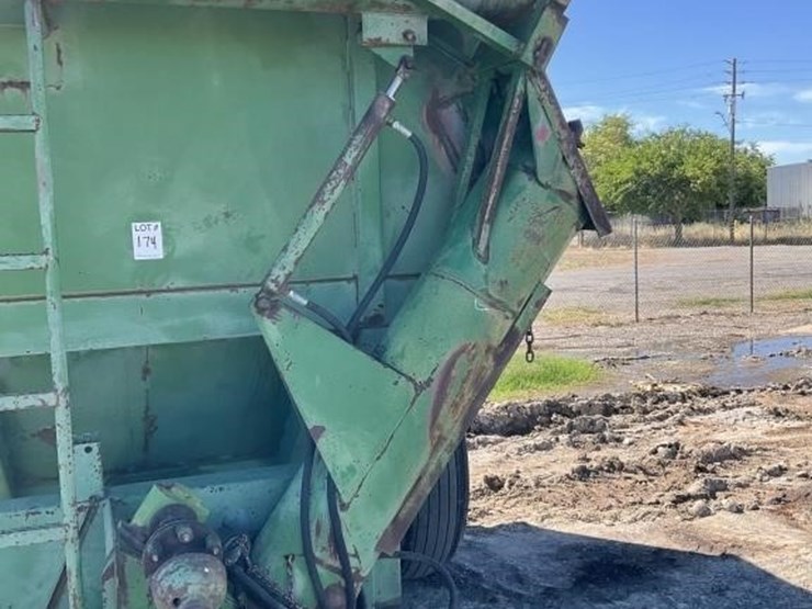 john-deere-400-image-8