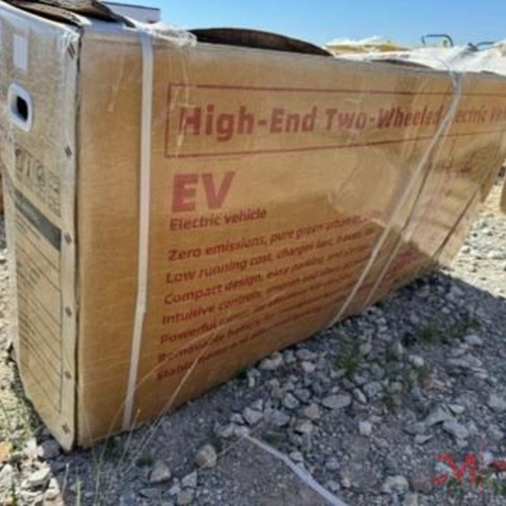 NEW UNUSED HIGH-END TWO-WHEELED ELECTRIC VEHICLE