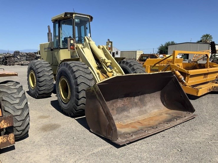 deere-644d-image-3