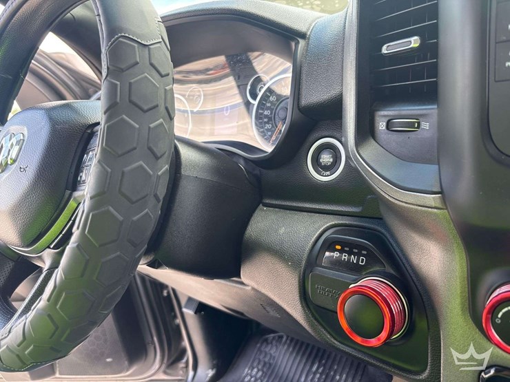 2020-dodge-2500-image-15