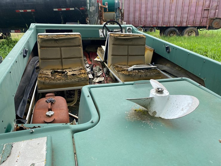 #1629-•-johnson-motors-fiberglass-boat-on-trailer-(no-title)-image-7