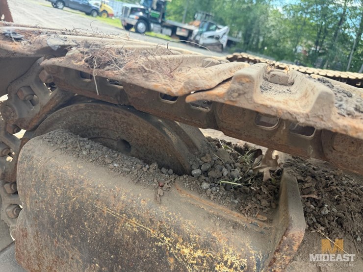 caterpillar-322l-image-32