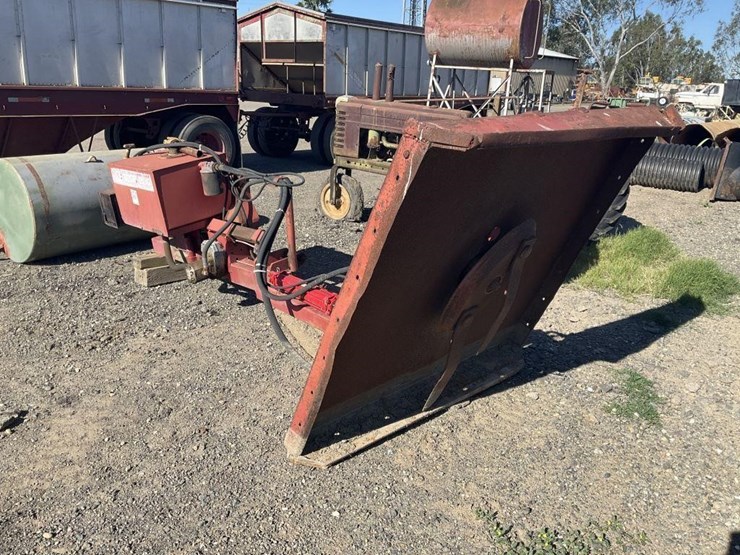 bush-hog-5.5'-3-pt-offset-berm-mower-image-4