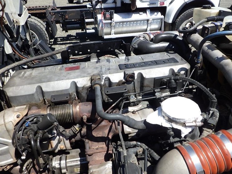 2012-peterbilt-386-image-41