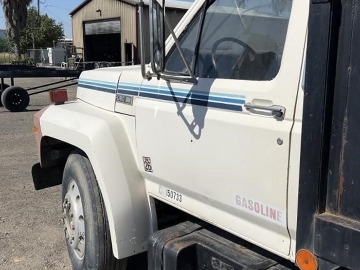 1985-ford-f700-image-6