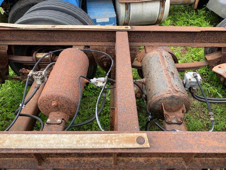 #1572-•-wood-hauling-parts-image-11