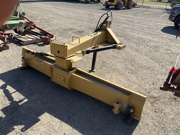 custom-9'-3-pt-6-way-hyd.-angle-blade-image-5